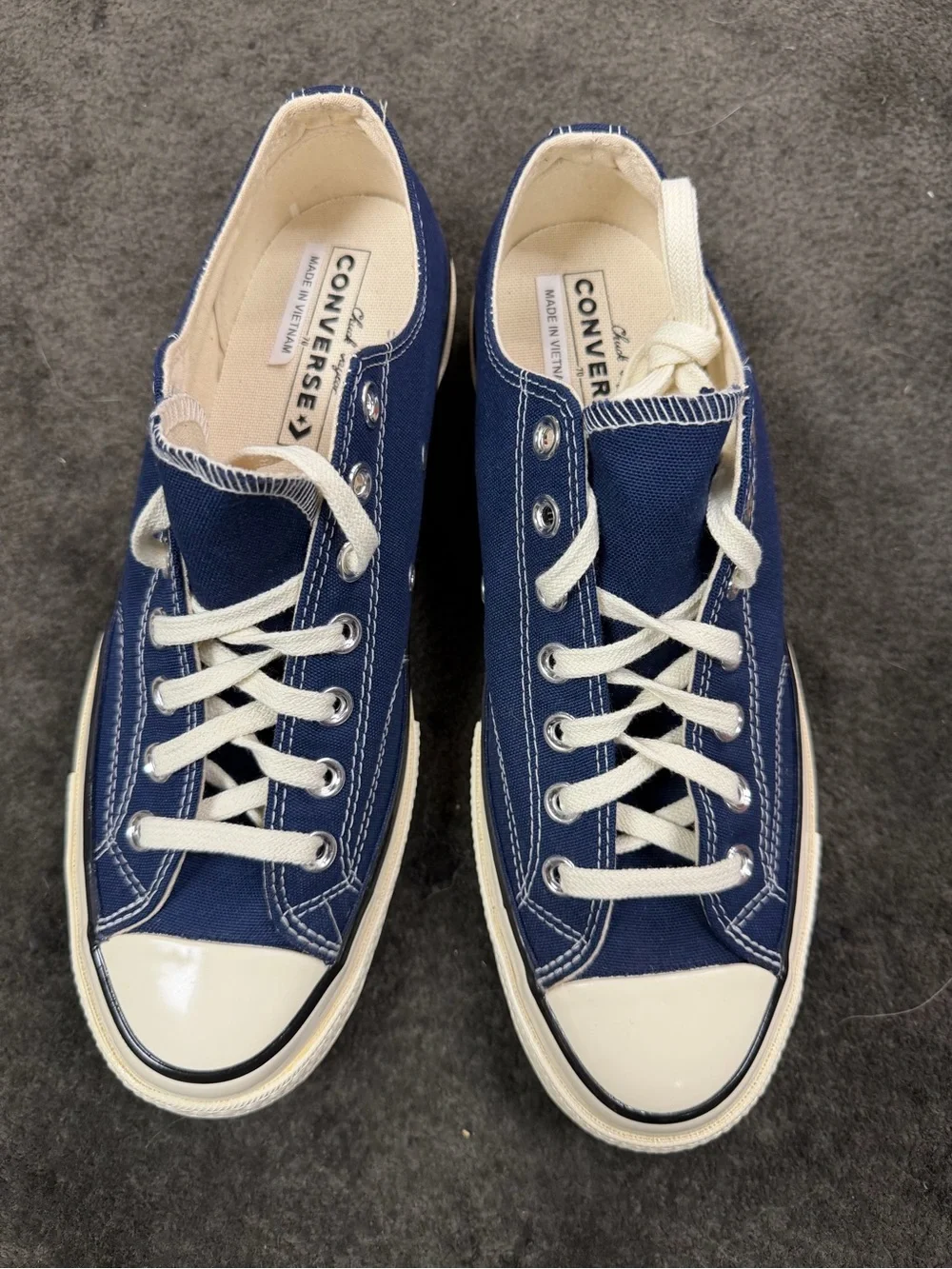 Converse Chuck 70s Navy Low Tops - Picture 4 of 4